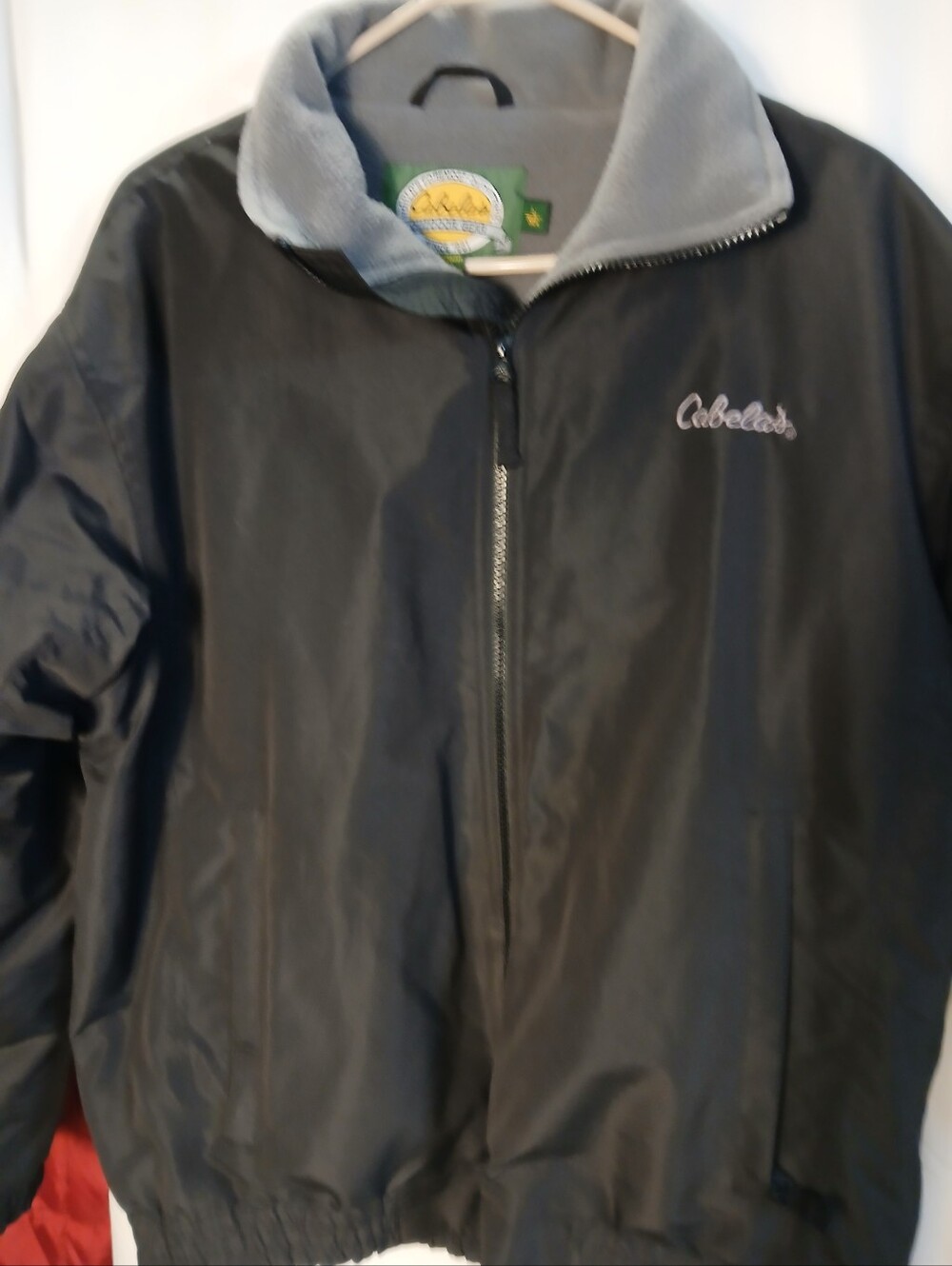Cabela's Men's Black Jacket with Gray Fleece Collar